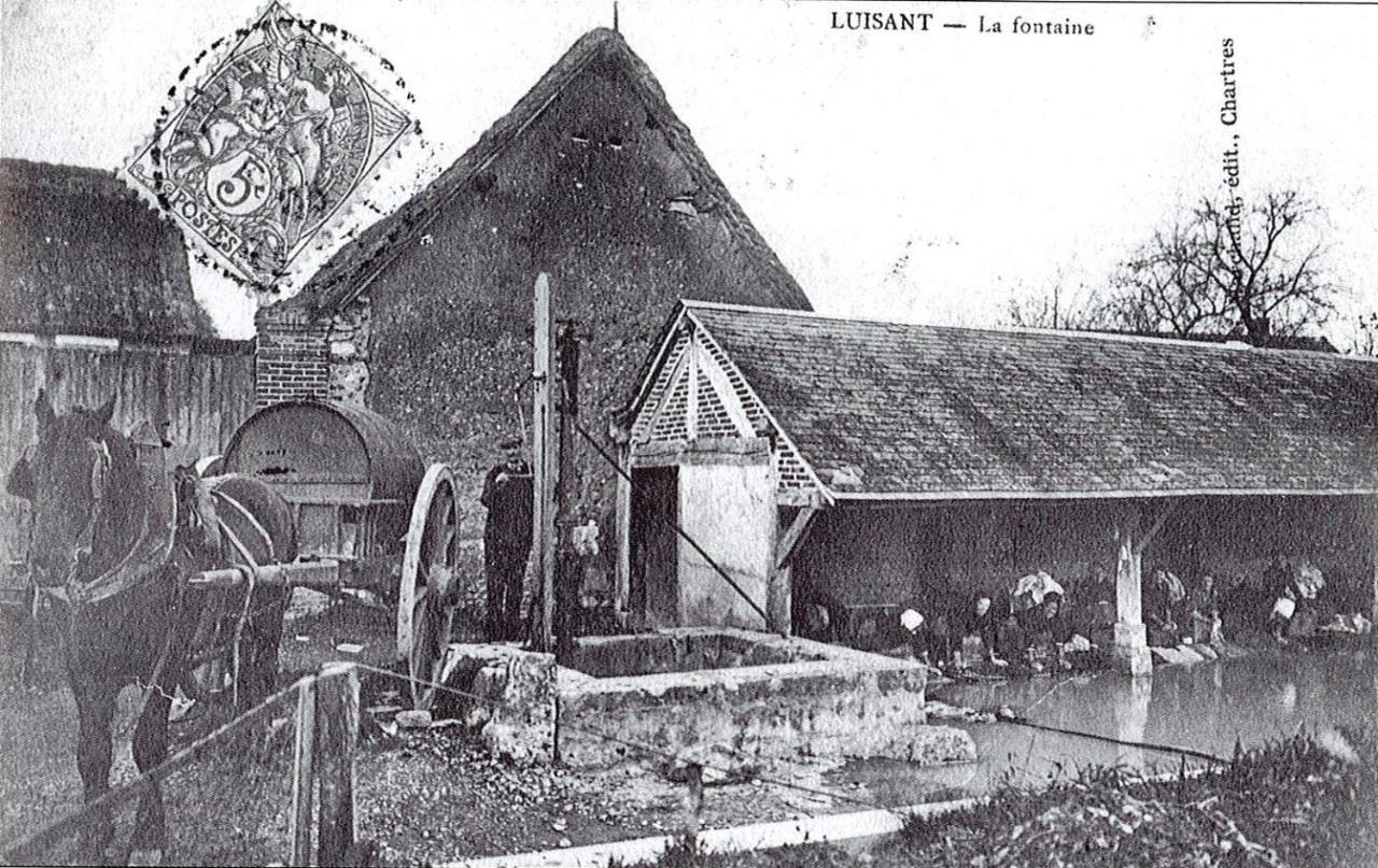 "Le Rooftop De La Fontaine" Dans Cadre Verdoyant Luisant Exterior photo